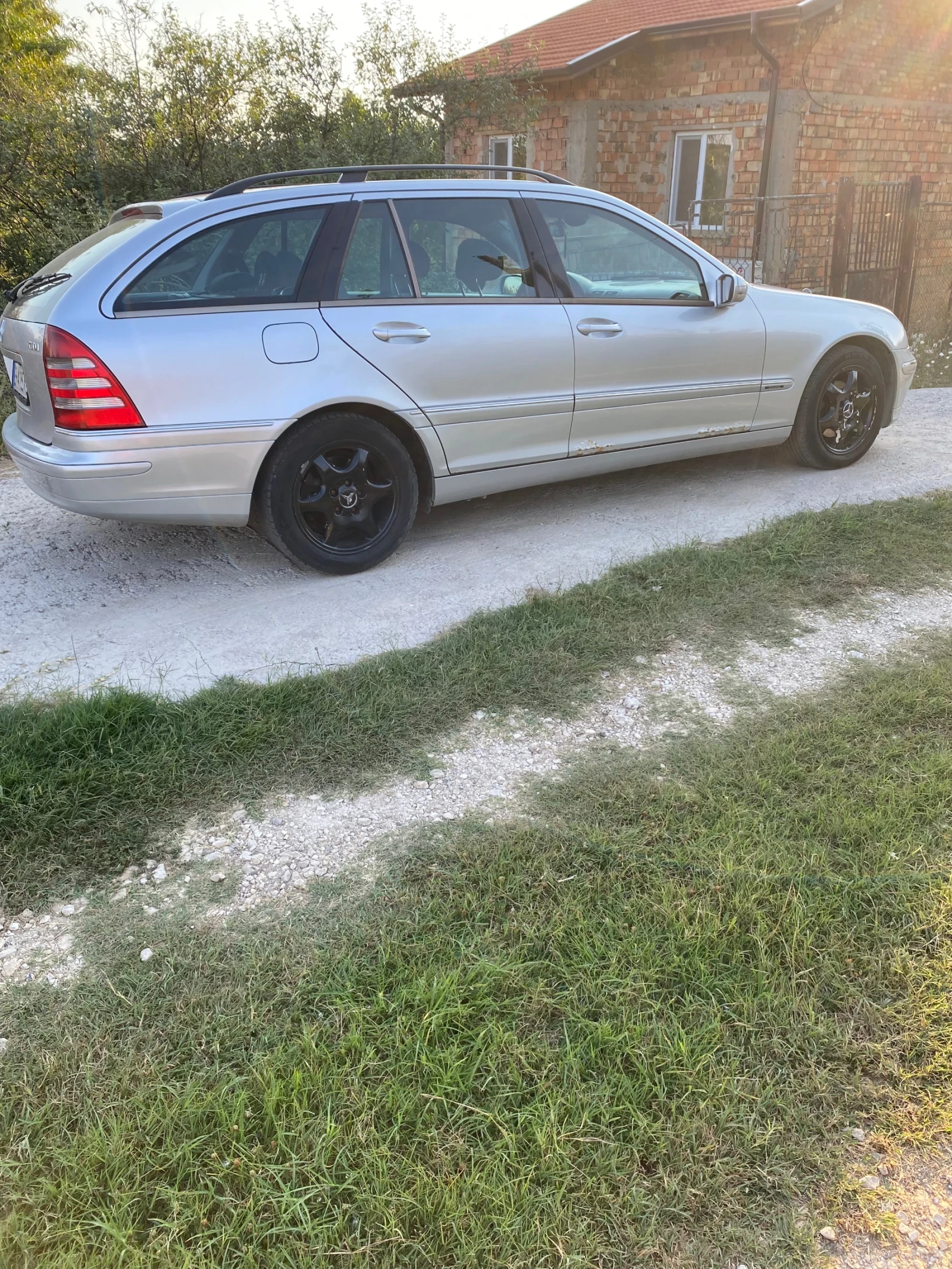 Mercedes-Benz C 220, снимка 5 - Автомобили и джипове - 55545383