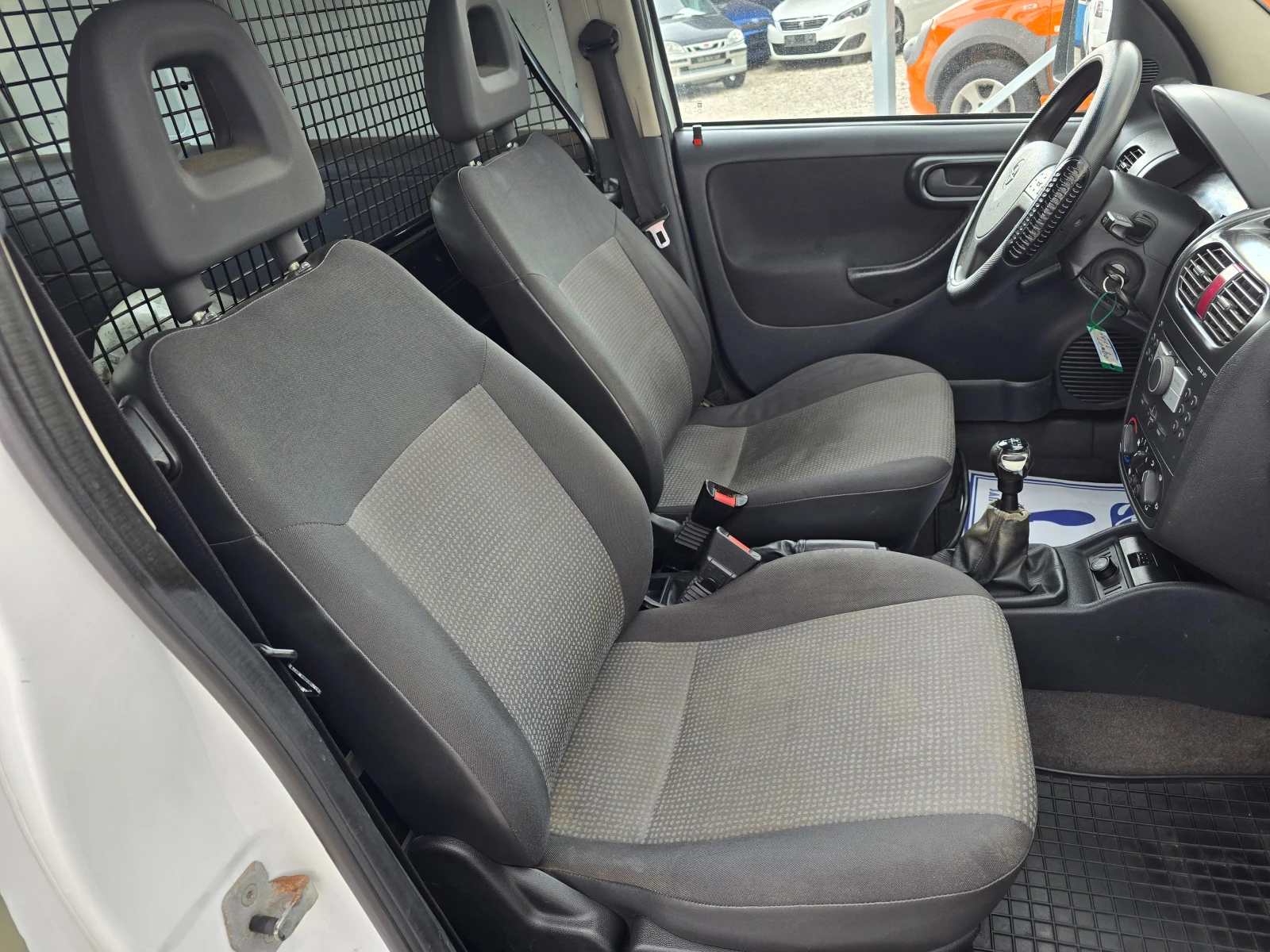 Opel Combo 1.3I КЛИМАТИК !! НОВ ВНОС !! 4X4 !!! , снимка 10 - Автомобили и джипове - 55603105