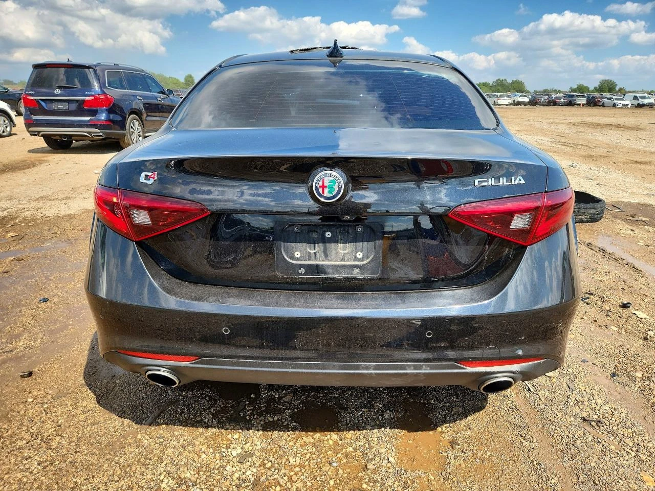 Alfa Romeo Giulia 2.0l Ti Q4, снимка 6 - Автомобили и джипове - 56145856