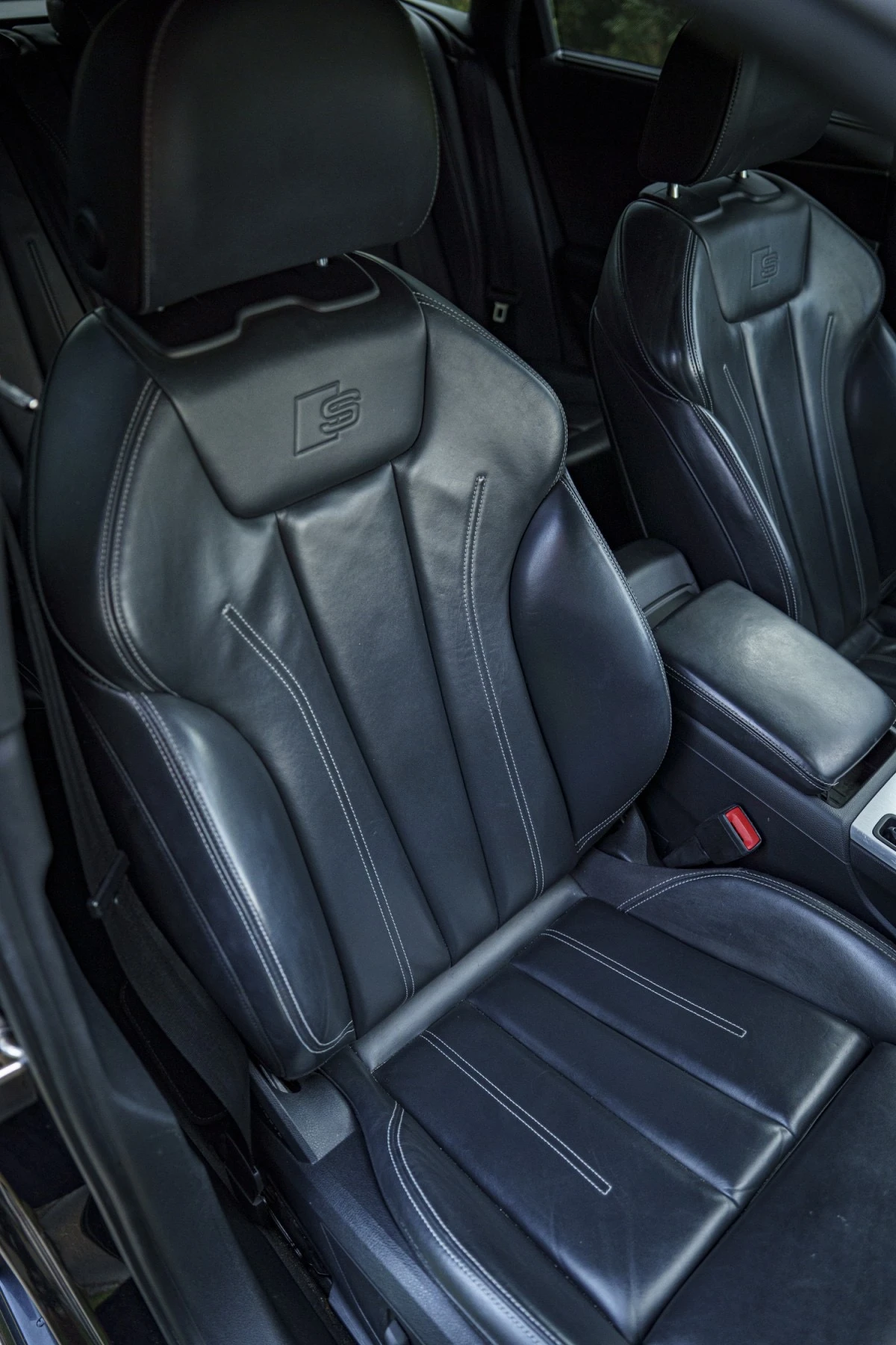 Audi A4, снимка 8 - Автомобили и джипове - 56161724