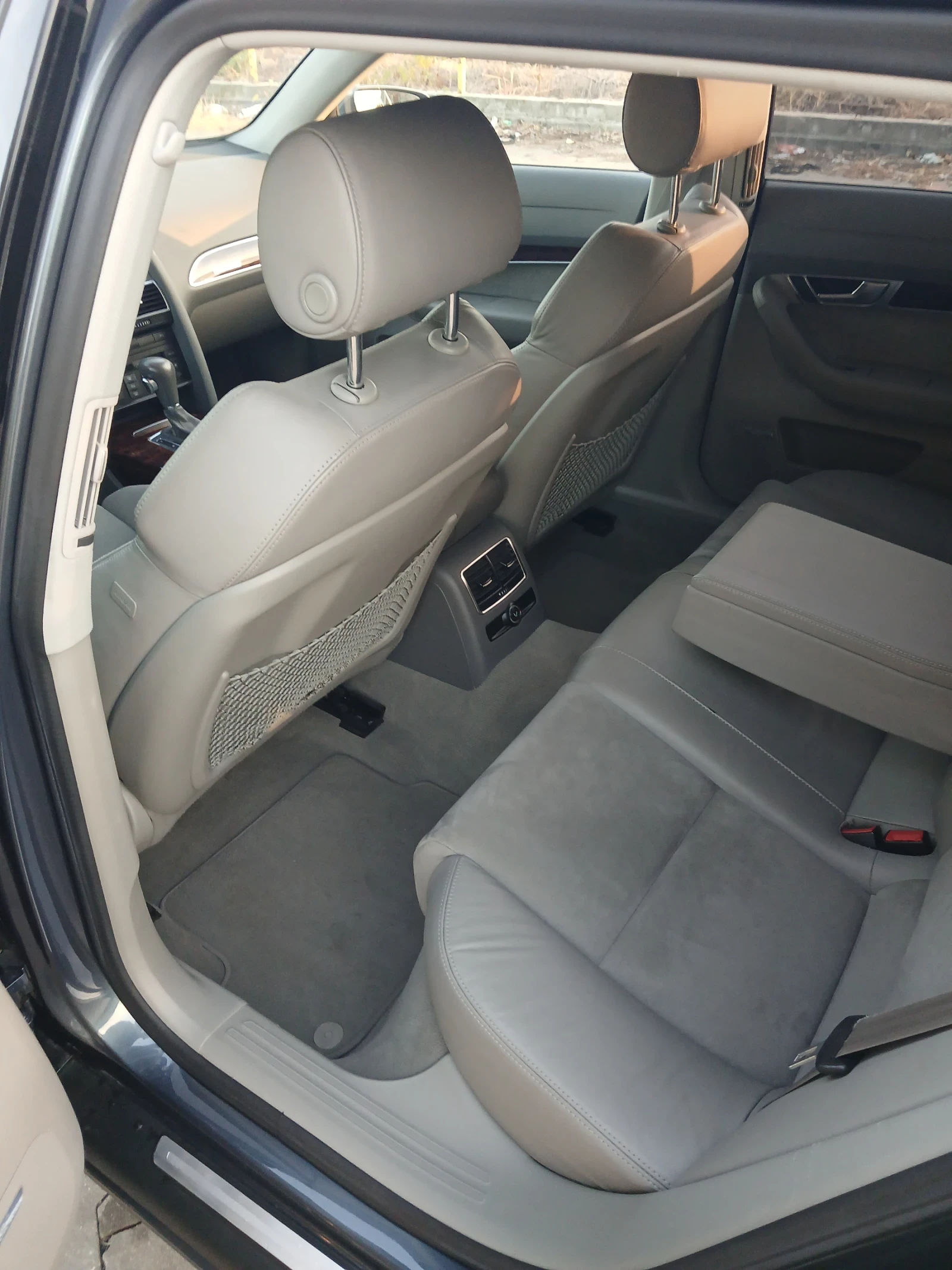 Audi A6 4.2i, снимка 10 - Автомобили и джипове - 56438194