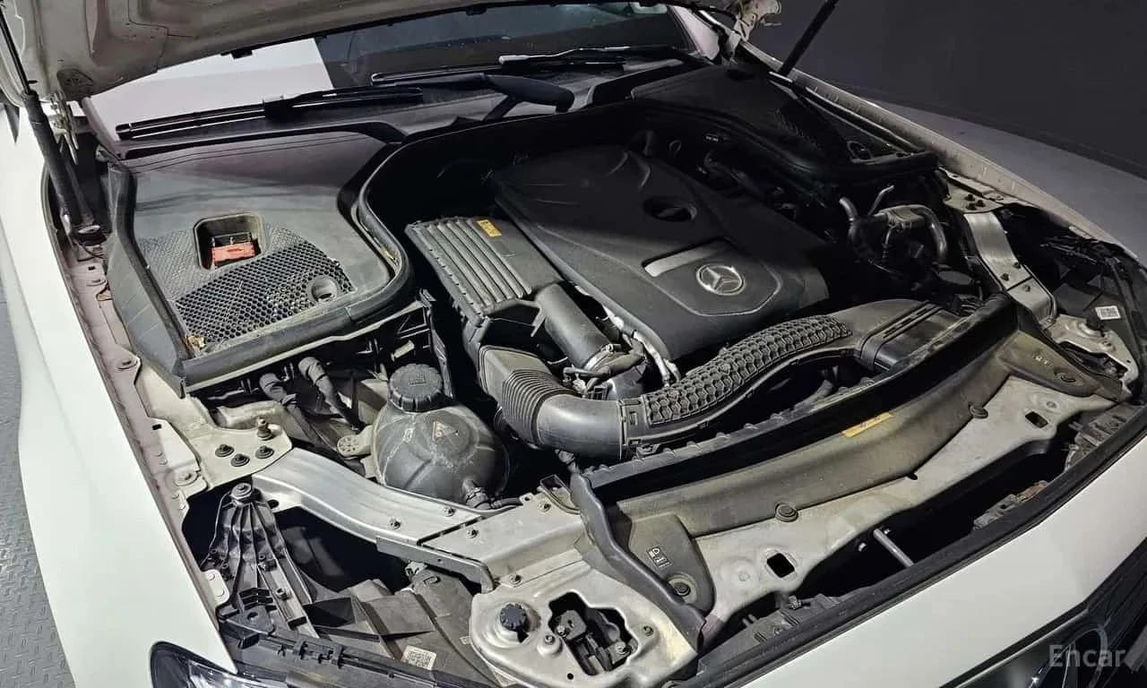 Mercedes-Benz E 300, снимка 6 - Автомобили и джипове - 56690142