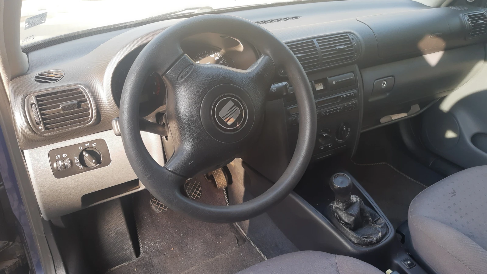 Seat Toledo 1.6 i, снимка 6 - Автомобили и джипове - 56728411