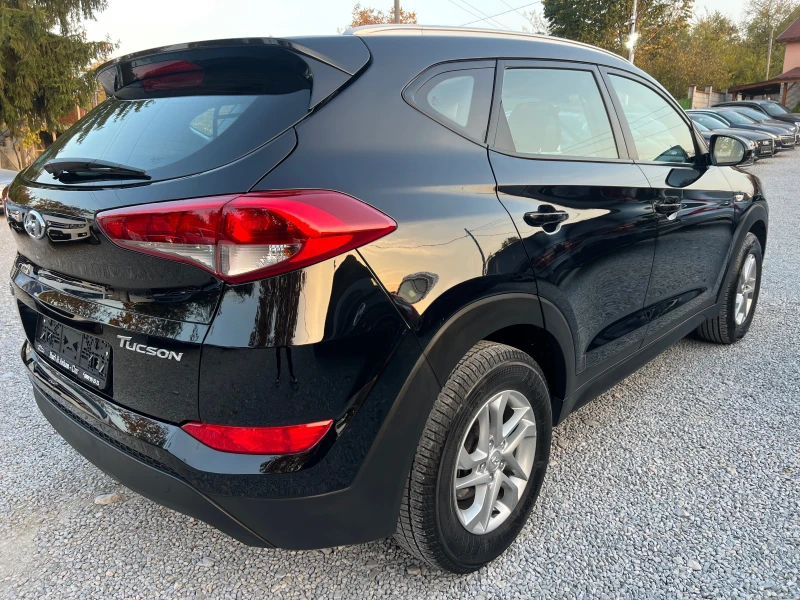 Hyundai Tucson 1.7GRDI-ЕВРО 6В-6 СКОРОСТИ, снимка 6 - Автомобили и джипове - 47766547