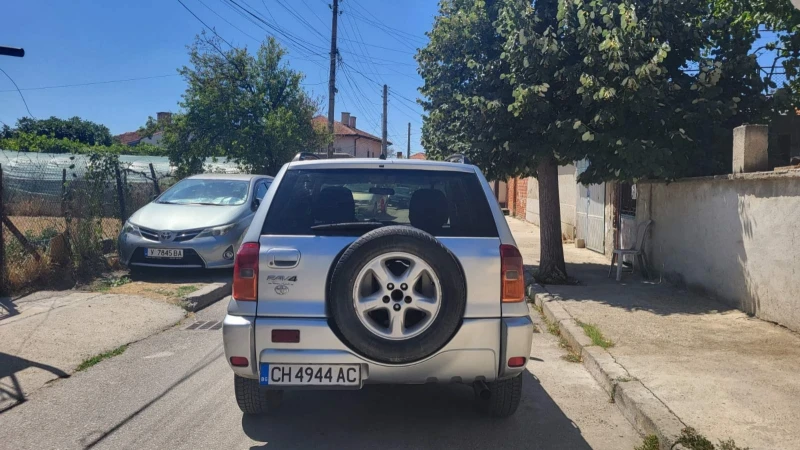 Toyota Rav4, снимка 5 - Автомобили и джипове - 52326408