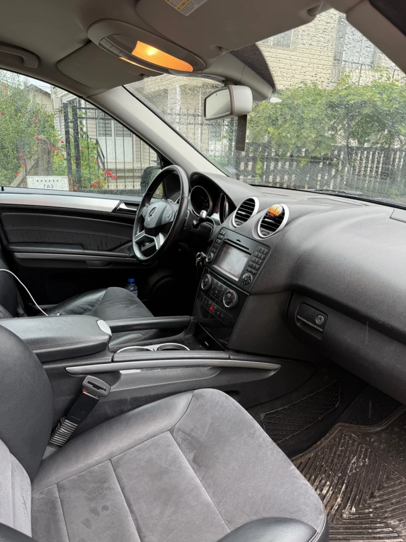 Mercedes-Benz ML 350, снимка 8 - Автомобили и джипове - 52395582
