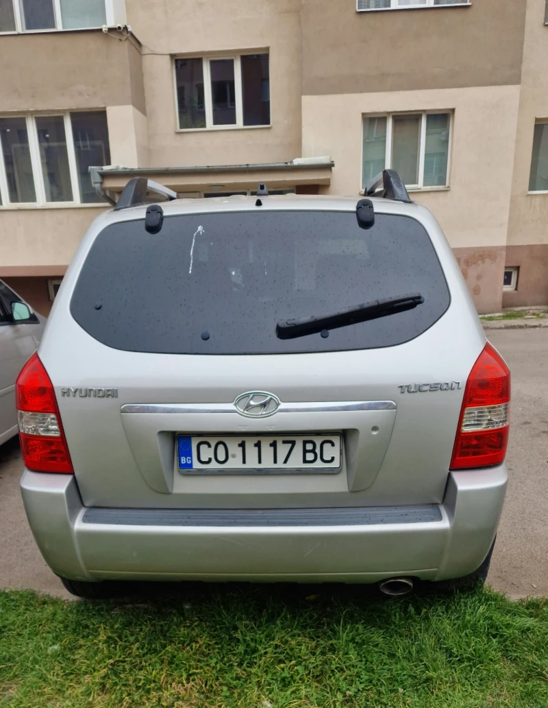 Hyundai Tucson, снимка 2 - Автомобили и джипове - 52090385