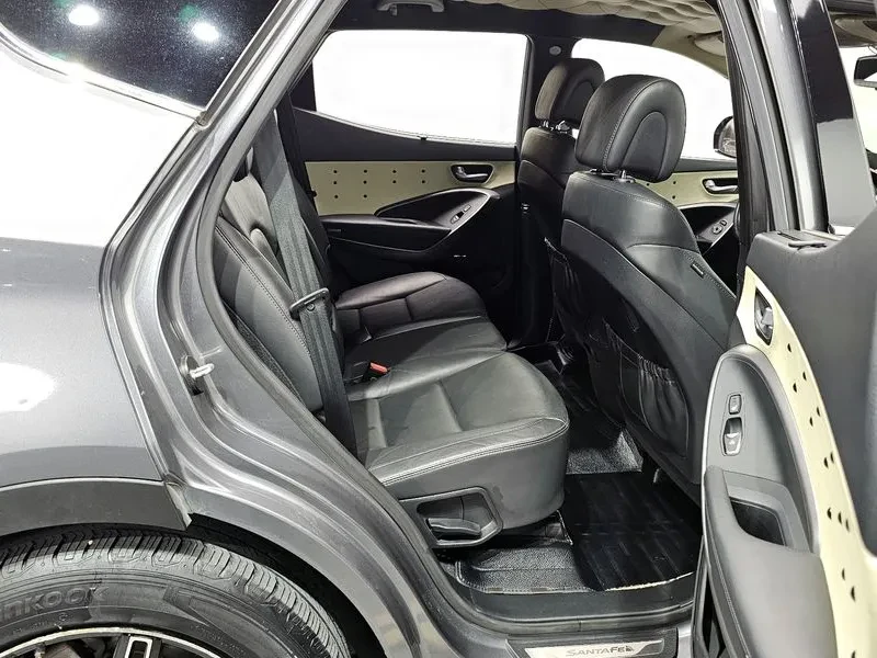 Hyundai Santa fe 2.2 2WD EXCLUSIVE, снимка 12 - Автомобили и джипове - 55796653