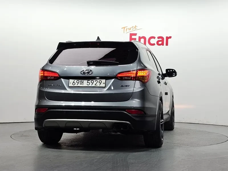 Hyundai Santa fe 2.2 2WD EXCLUSIVE, снимка 4 - Автомобили и джипове - 55796653