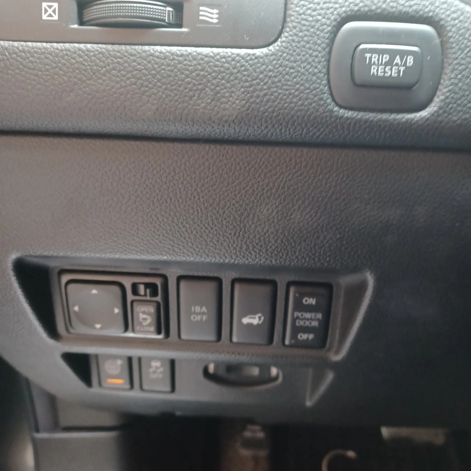 Infiniti QX70 3.0D S Premium | Mobile.bg   13