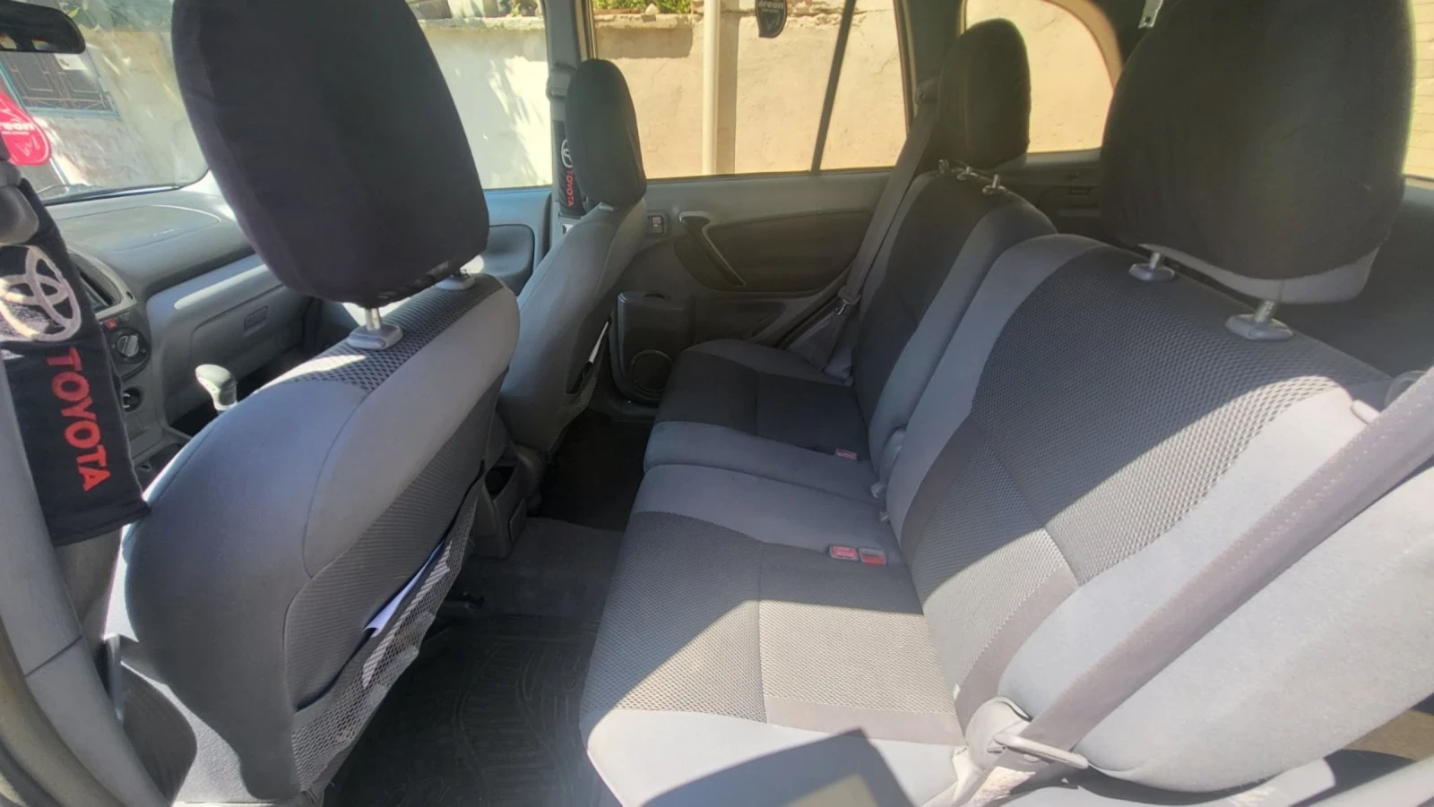 Toyota Rav4  - изображение 9