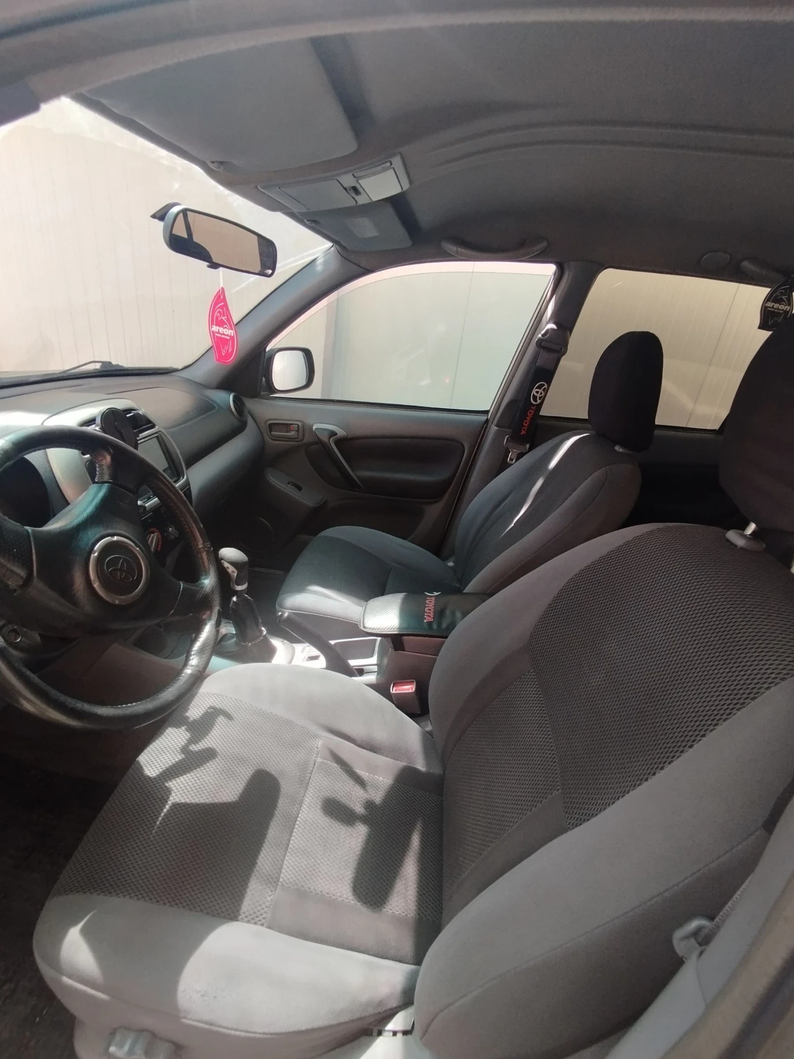 Toyota Rav4  - изображение 8