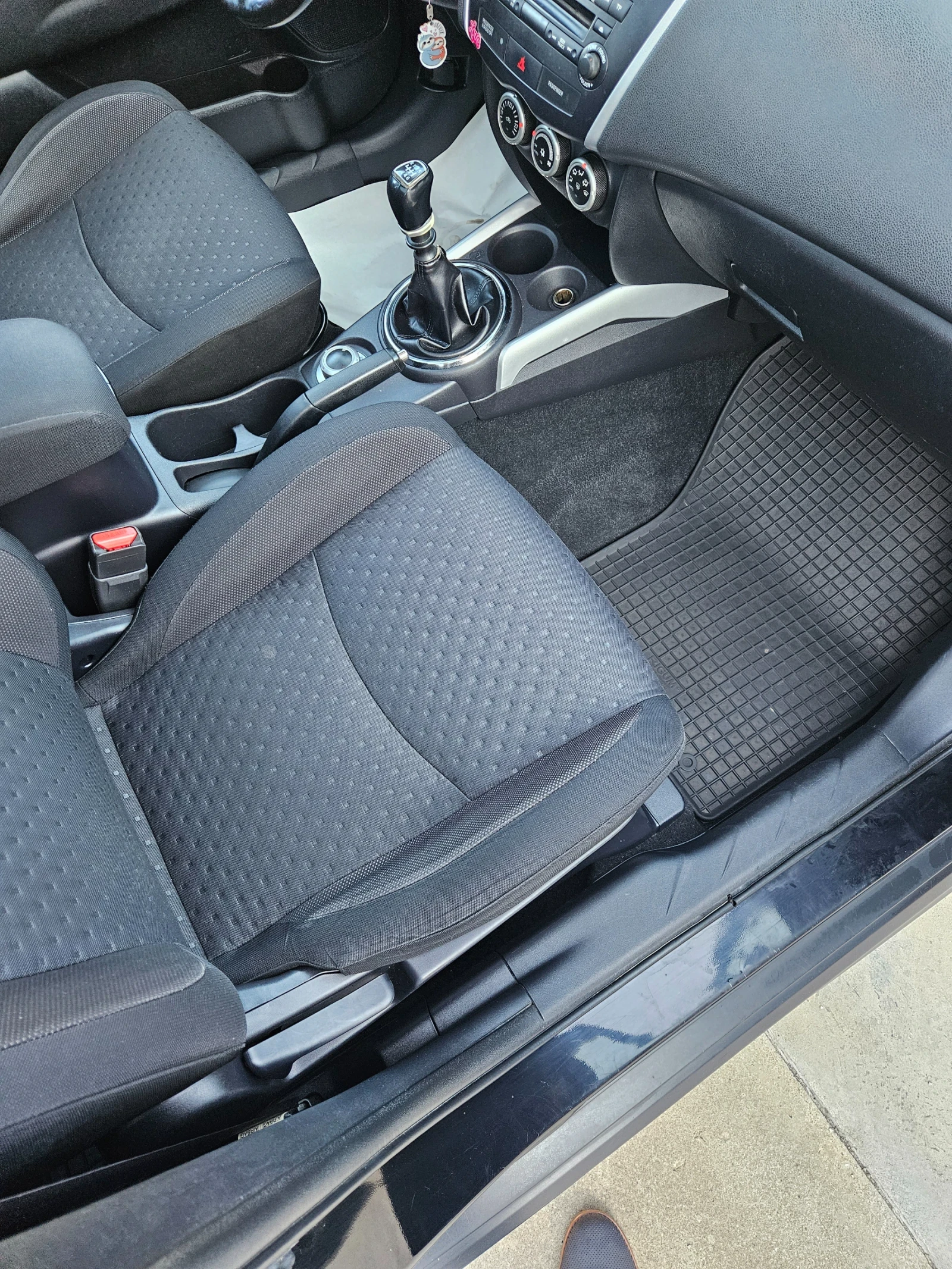 Mitsubishi ASX 1.8d 4WD 6 �������� �������� | Mobile.bg � ����������� 12