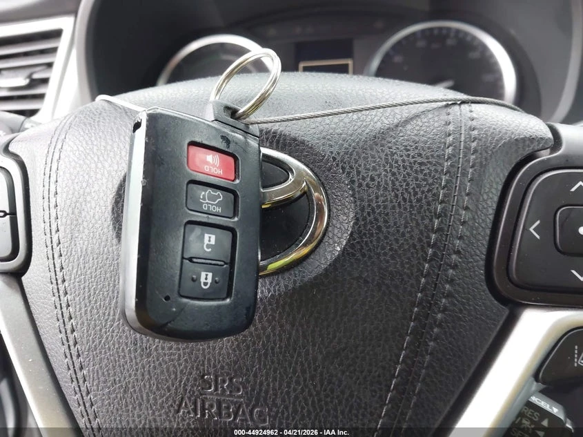 Toyota Highlander 3.5l Hybrid Xle, снимка 11 - Автомобили и джипове - 54860846