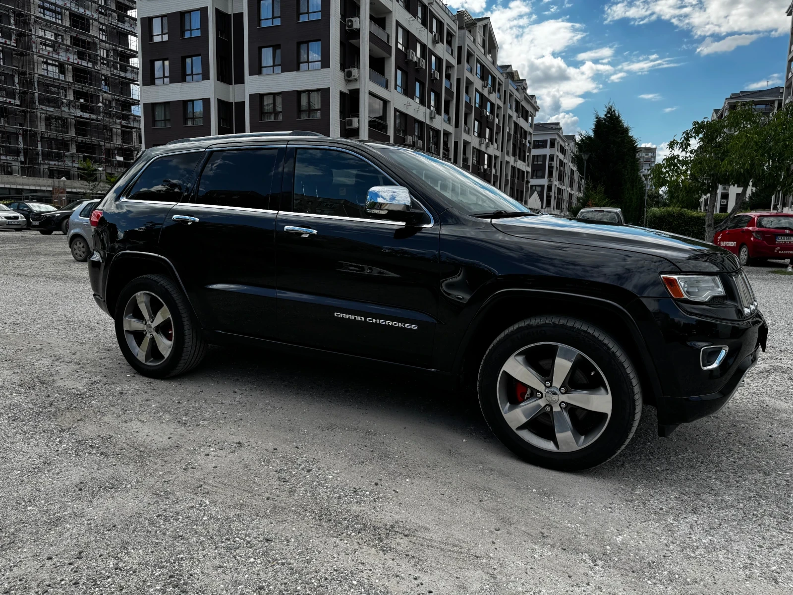Jeep Grand cherokee 5.7 Overland , снимка 3 - Автомобили и джипове - 55195276