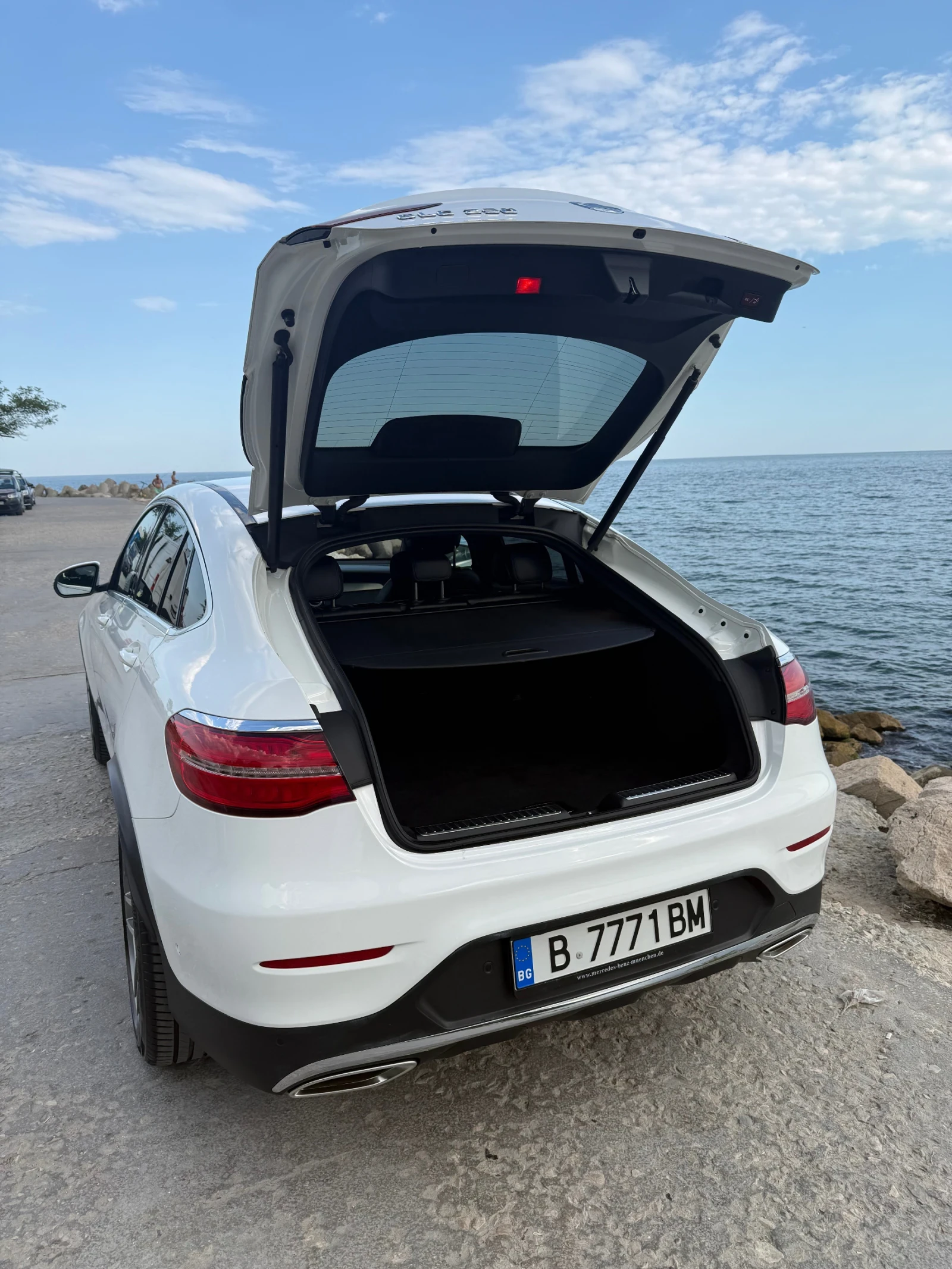 Mercedes-Benz GLC 250 4matic, снимка 7 - Автомобили и джипове - 55532461