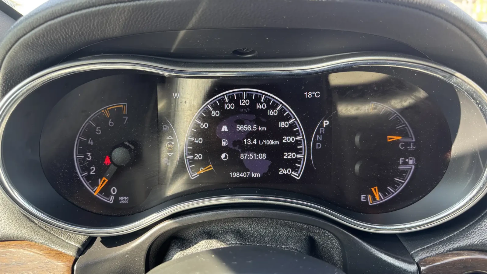 Jeep Grand cherokee 5.7 Sterling Edition, снимка 10 - Автомобили и джипове - 56741882