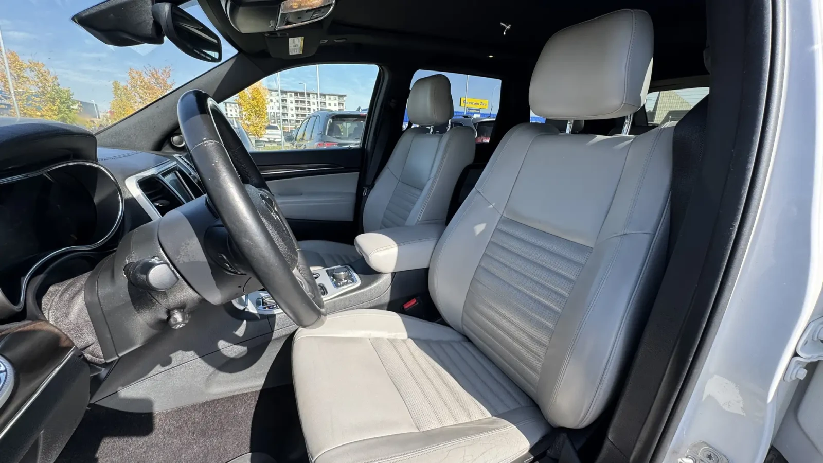 Jeep Grand cherokee 5.7 Sterling Edition, снимка 5 - Автомобили и джипове - 56741882