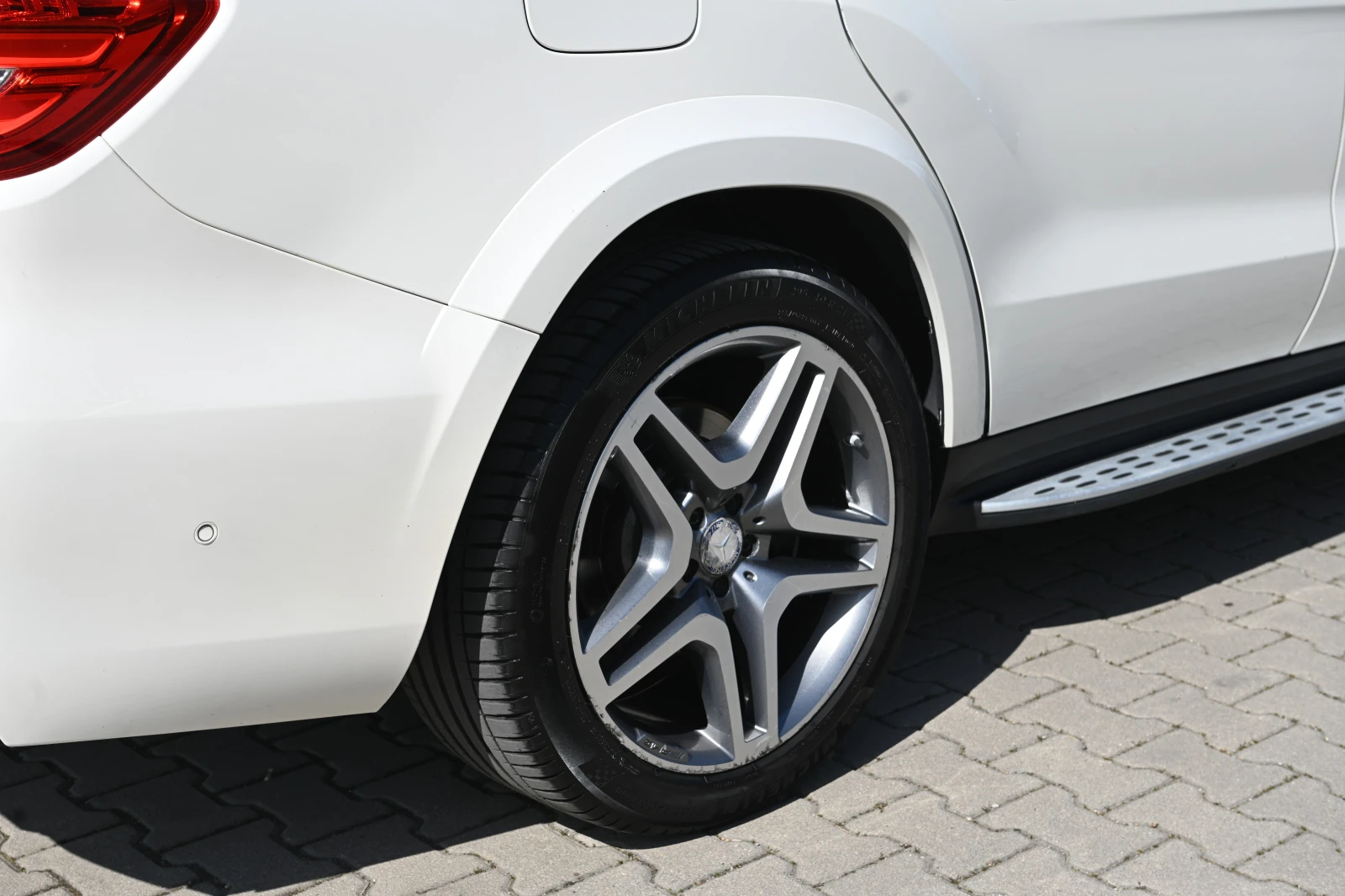Mercedes-Benz GLS 350 d 4MATIC Designo, снимка 13 - Автомобили и джипове - 56743258