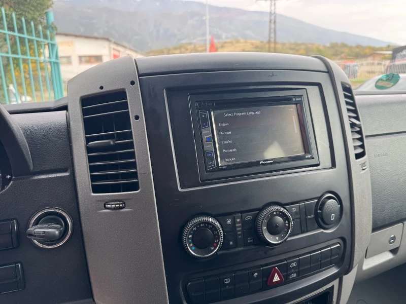 Mercedes-Benz Sprinter 311* 2.2CDI* NAVI* TV/DVD* Климатик* 8+ 1 места, снимка 6 - Бусове и автобуси - 52107322
