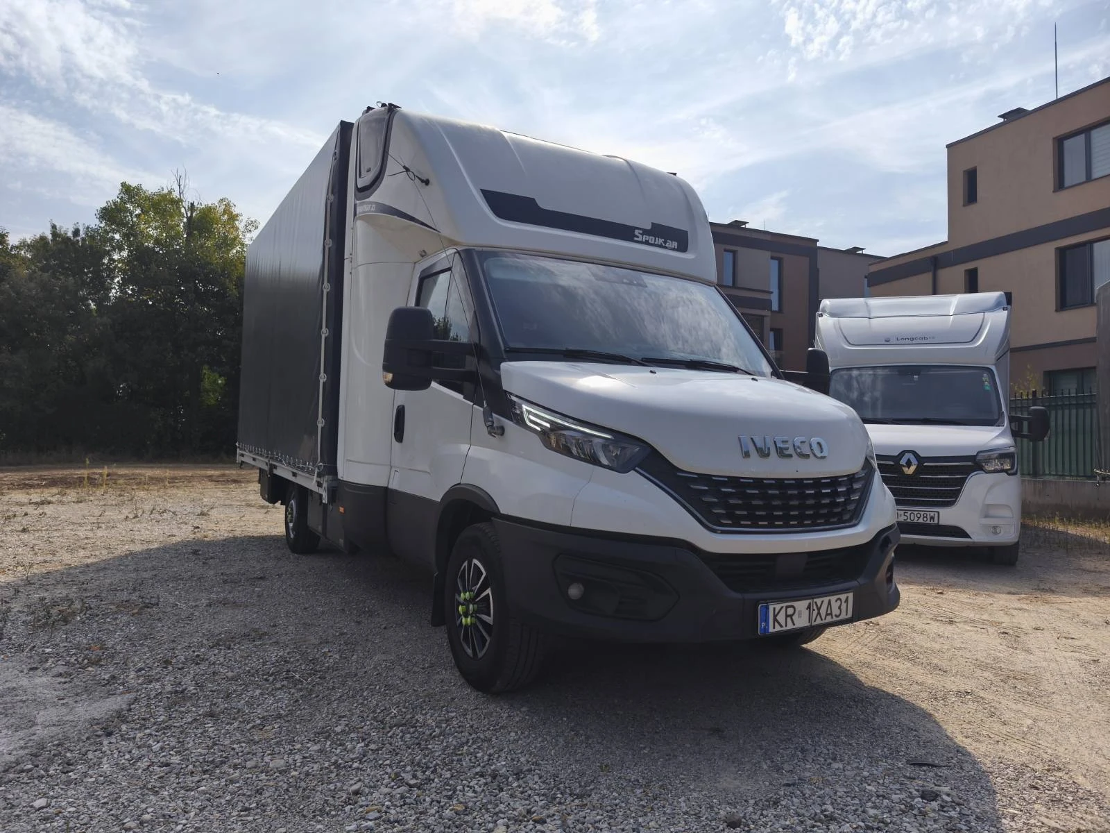 Iveco Daily ДВЕ ЛЕГЛА//АВТОМАТ//10П//НАВИГАЦИЯ - изображение 4