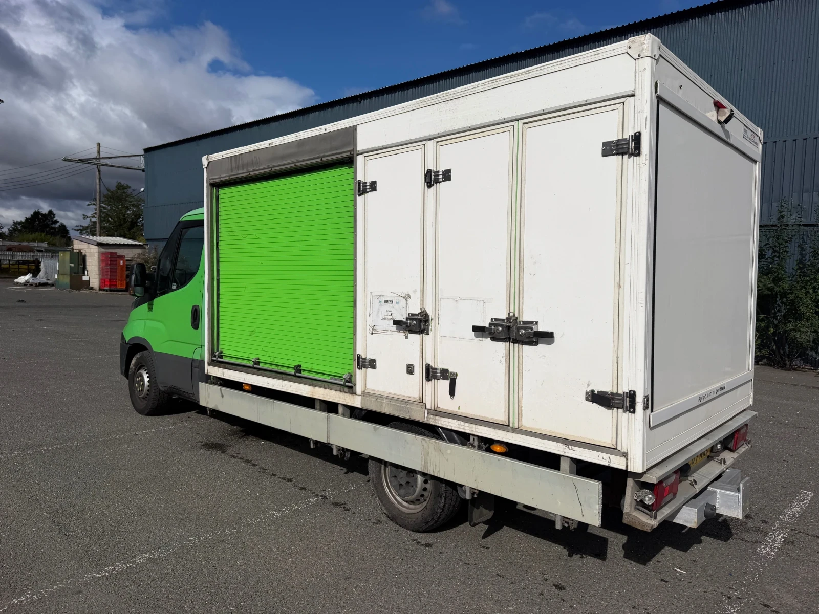 Iveco Daily, снимка 4 - Бусове и автобуси - 56129982