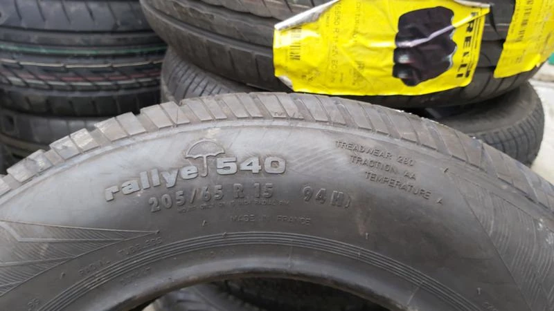 Гуми Летни 205/65R15, снимка 4 - Гуми и джанти - 27967267