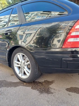 Mercedes-Benz C 200, снимка 9