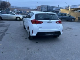 Toyota Auris 1.6 бензин, снимка 6