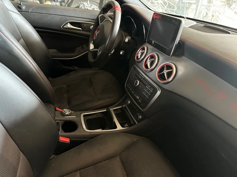 Mercedes-Benz CLA 250 CLA250 4Matic AMG, снимка 6 - Автомобили и джипове - 42275538