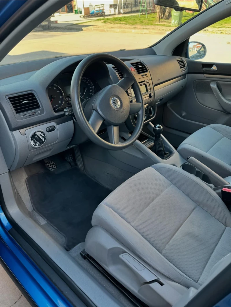 VW Golf, снимка 4 - Автомобили и джипове - 47228451