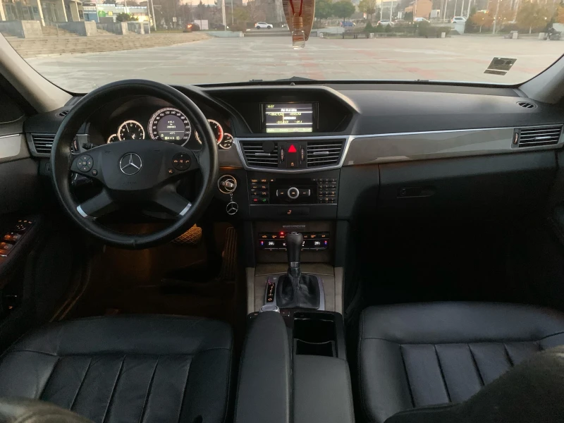 Mercedes-Benz E 220 2.2CDI W212, снимка 12 - Автомобили и джипове - 49186558