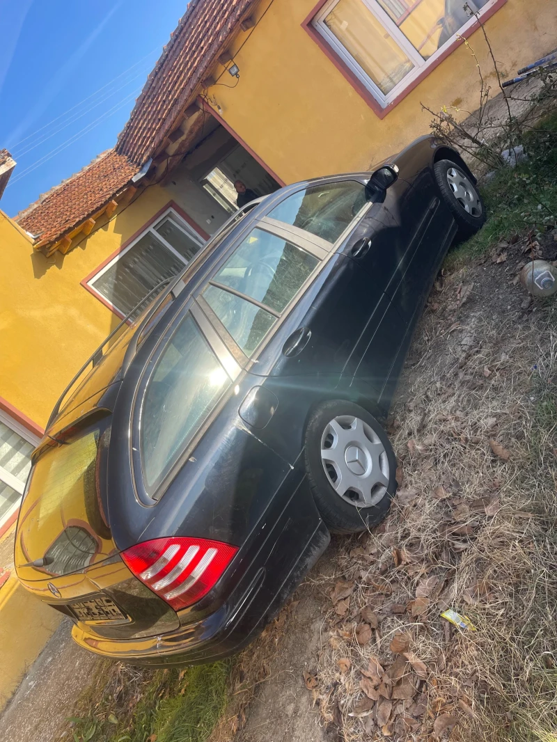 Mercedes-Benz C 200, снимка 4 - Автомобили и джипове - 49169493