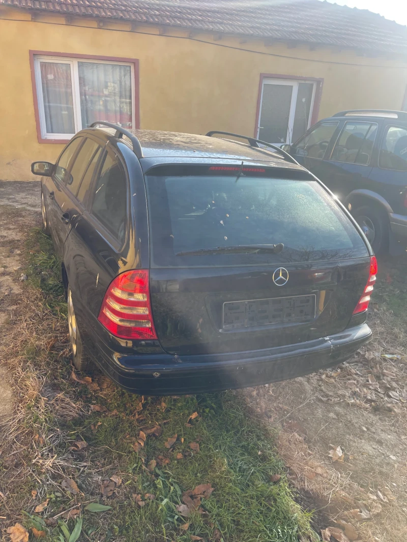 Mercedes-Benz C 200, снимка 3 - Автомобили и джипове - 49169493