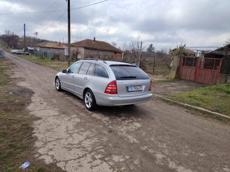 Mercedes-Benz C 220 W203, снимка 10 - Автомобили и джипове - 49342367