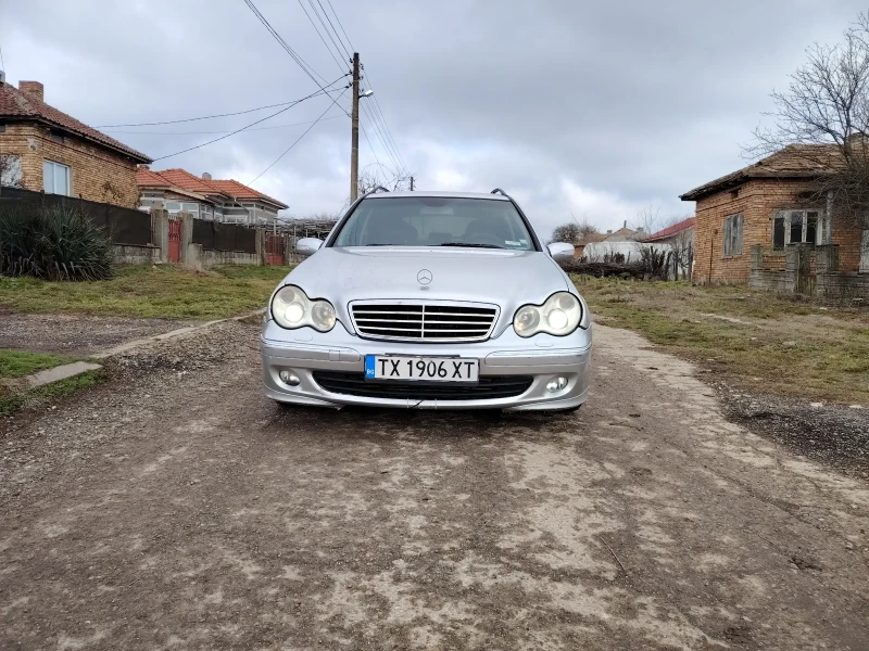 Mercedes-Benz C 220 W203, снимка 1 - Автомобили и джипове - 49342367