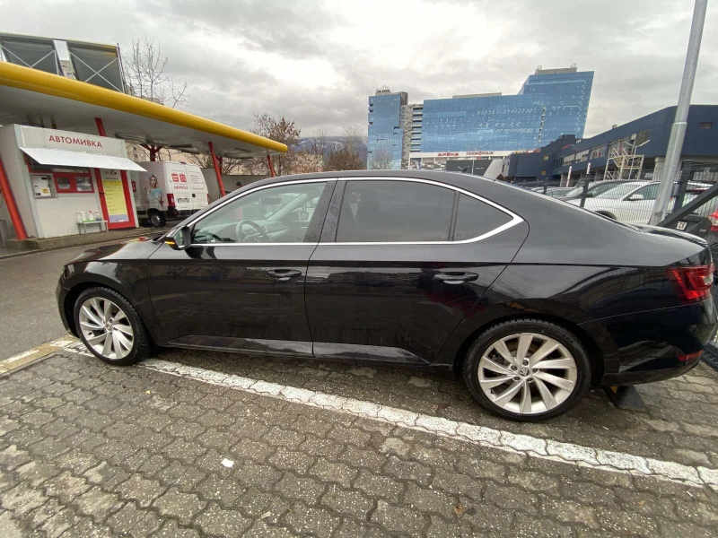 Skoda Superb 2016, снимка 3 - Автомобили и джипове - 49438411