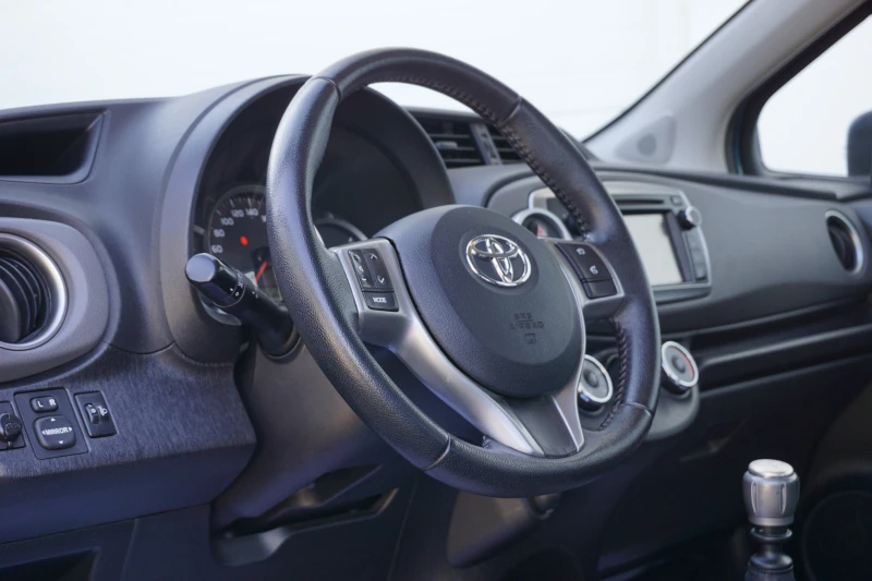 Toyota Yaris 1.4D4D/115xkm/Навигация/Камера, снимка 16 - Автомобили и джипове - 52065342