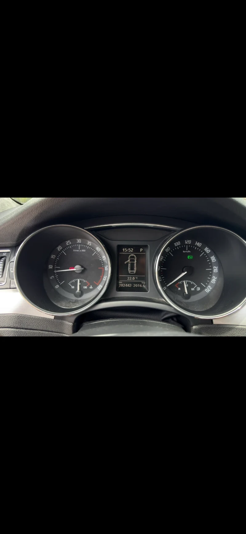 Skoda Superb, снимка 9 - Автомобили и джипове - 52471593