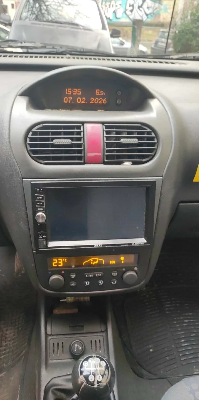 Opel Corsa 1.2 бензин , 75коня , снимка 8 - Автомобили и джипове - 53393376