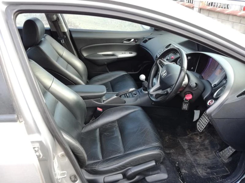 Honda Civic 2.2CDTi, снимка 9 - Автомобили и джипове - 20875174