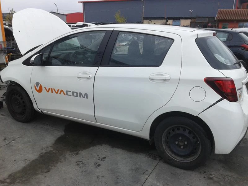 Toyota Yaris 1.0i.1.3i, снимка 2 - Автомобили и джипове - 27156367