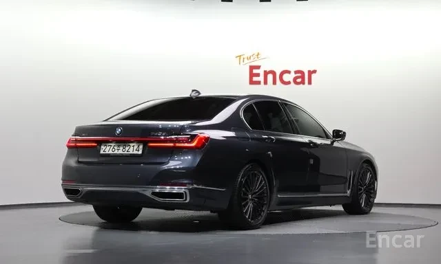 BMW 740 D Xdrive Design Pure Excellence Дистроник HUD , снимка 3 - Автомобили и джипове - 55827163