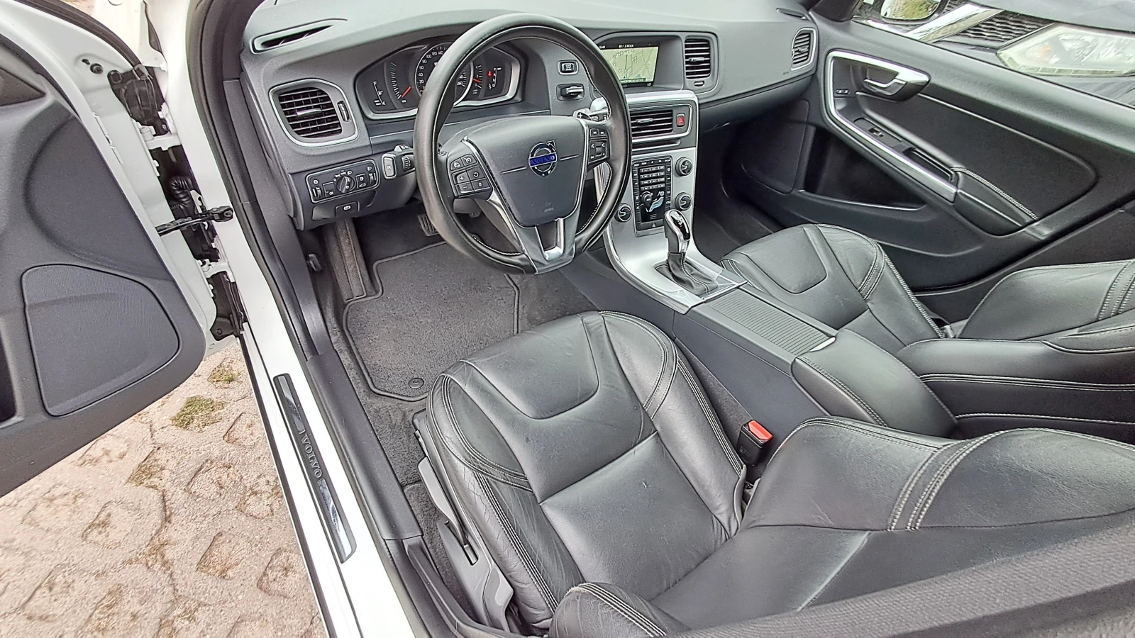 Volvo V60 FULL SUMMUM 2.0D ����������� ���� �� ���� ��� ���� | Mobile.bg � ����������� 5