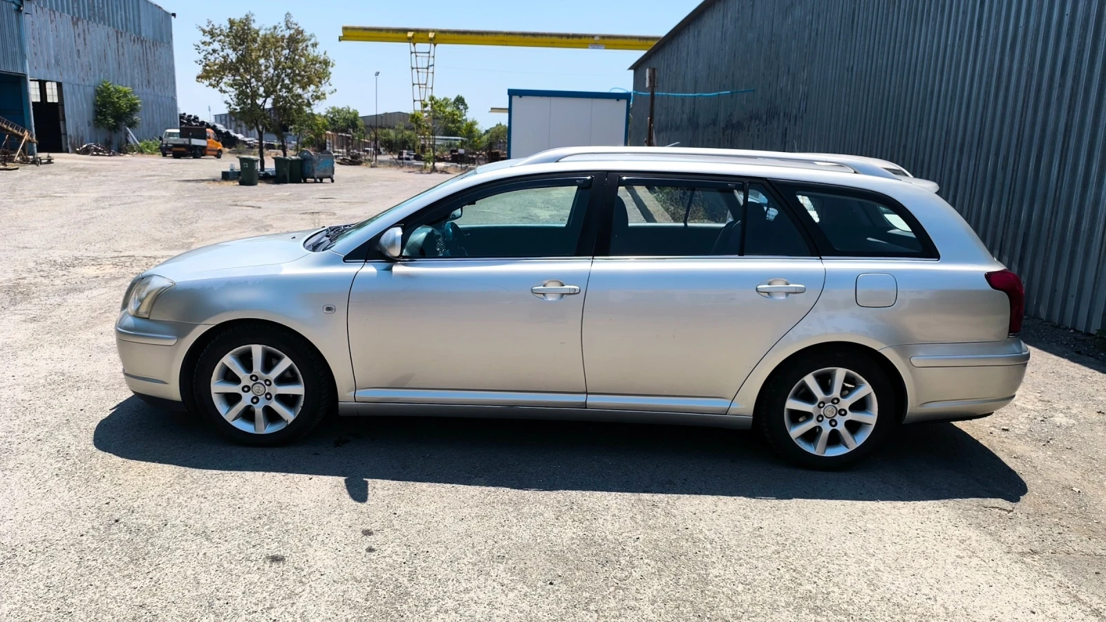 Toyota Avensis 2.0 126кс - изображение 5