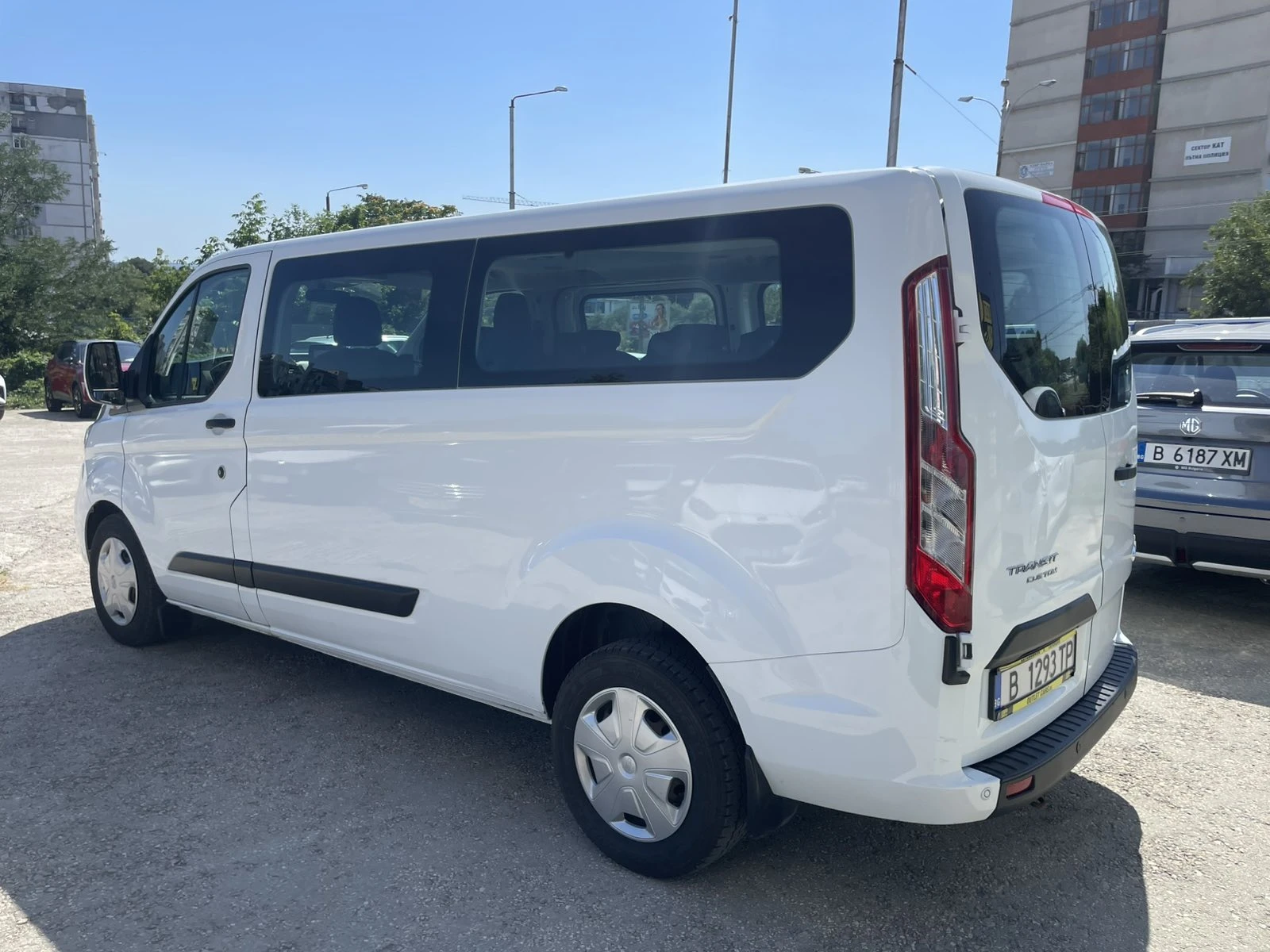 Ford Transit Custom 8+ 1 2.0L Ecoblue, снимка 4 - Автомобили и джипове - 55470259