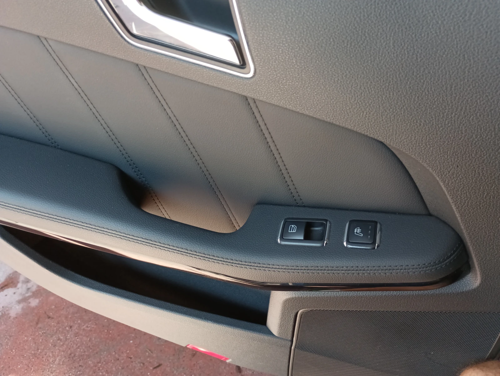 Mercedes-Benz E 500  - изображение 10