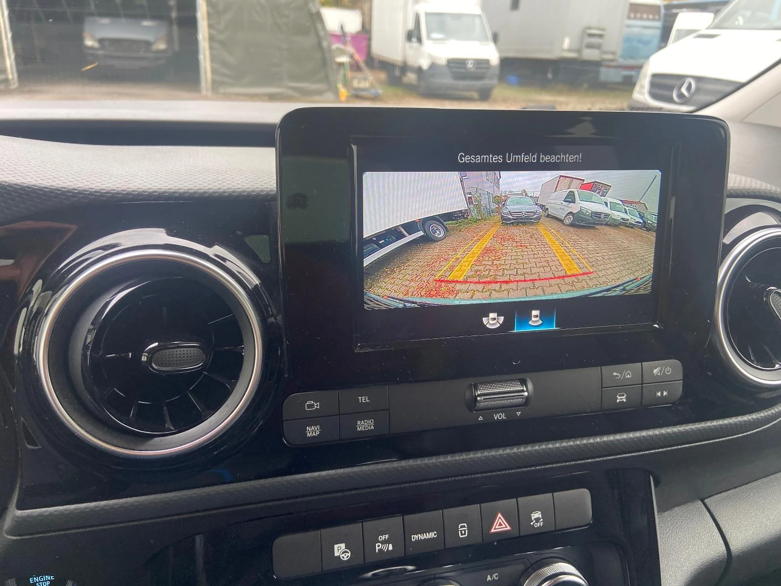 Mercedes-Benz T-класа EQT 200/LED/CAMERA/MBUX NAVI/KEYLESS/ - изображение 10