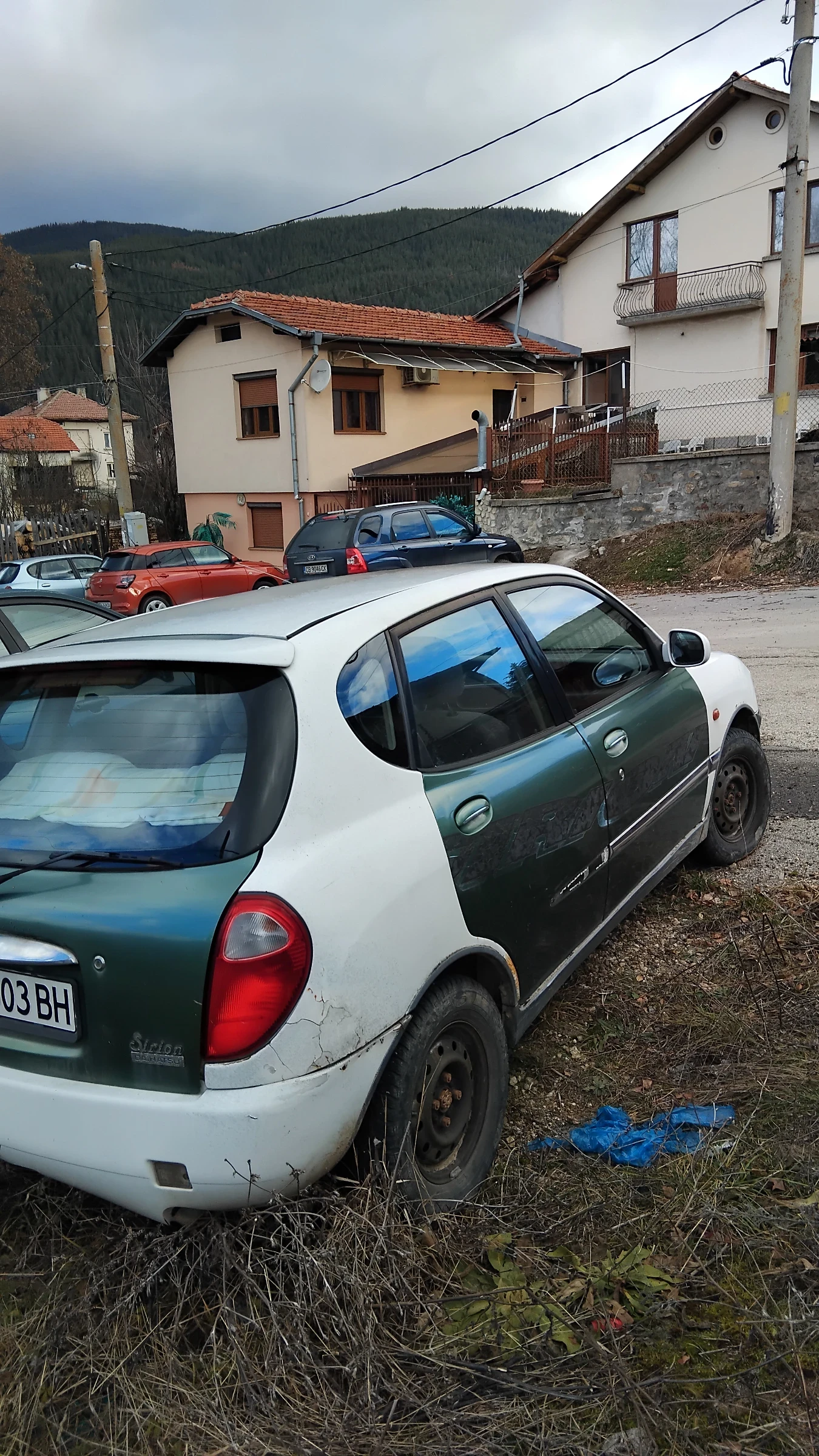 Daihatsu Sirion 1.0 4x4  - изображение 5