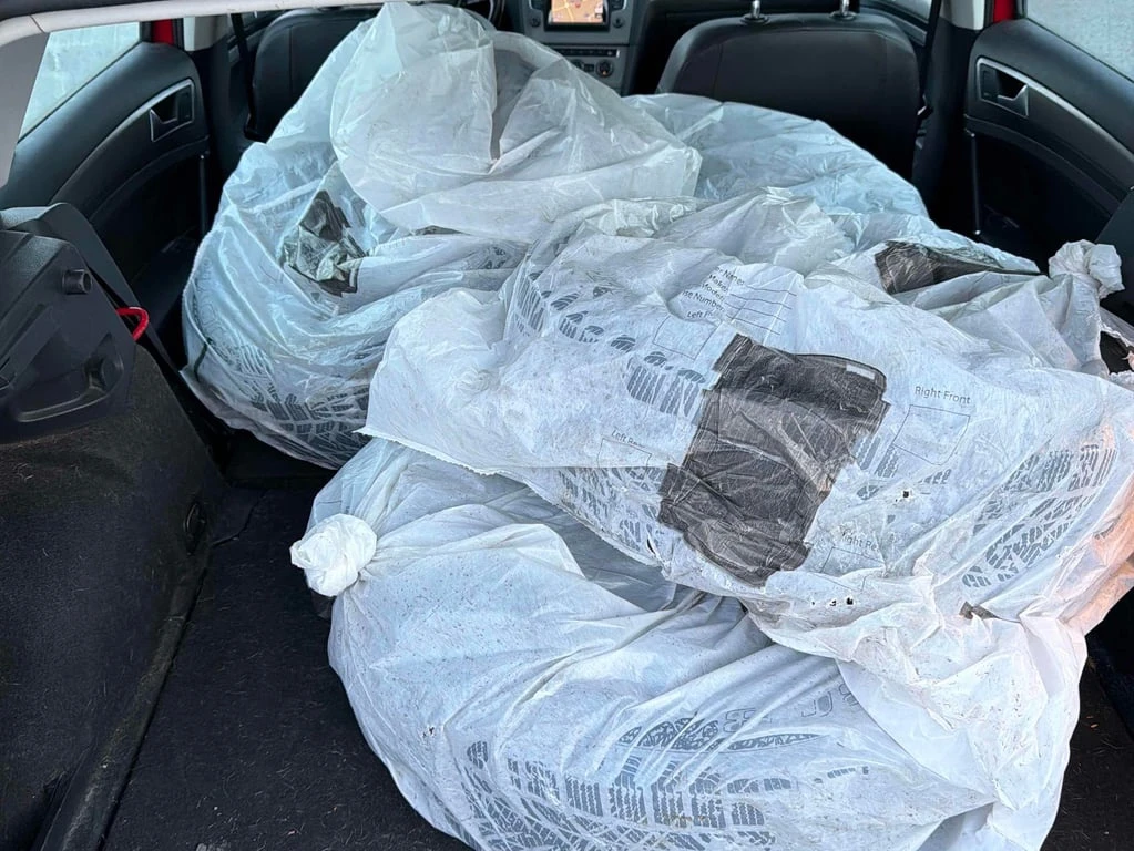 VW Golf * 5dr HB DSG 2.0 TDI * CARFAX * ЦЕНА ДО БГ - изображение 7